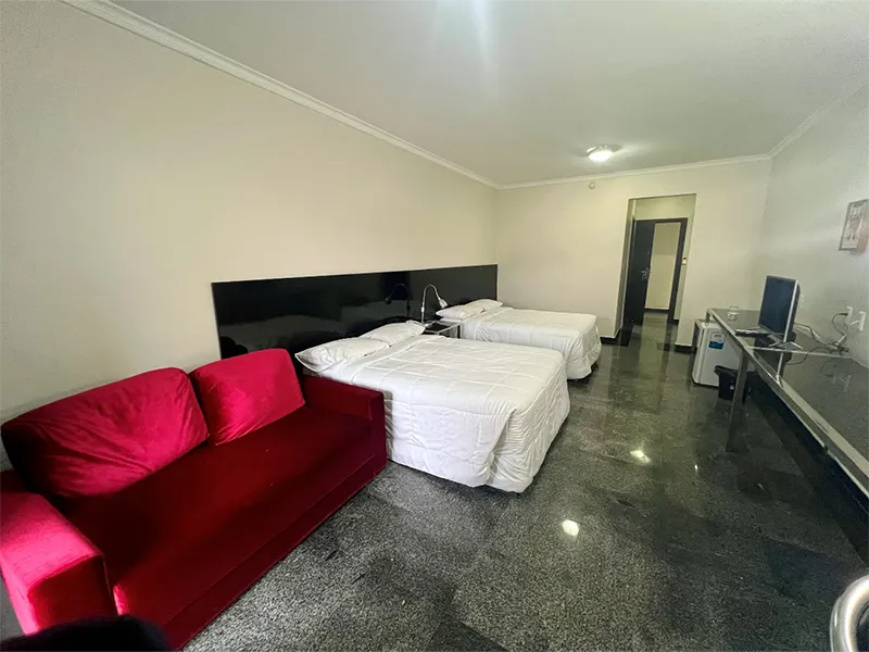 LUXO TRIPLO-1